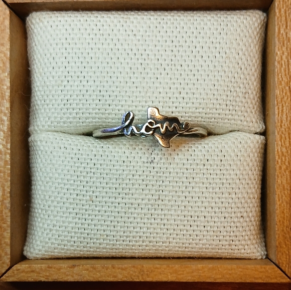 James Avery Texas Is Home Ring, Retired size 8 - Picture 7 of 12